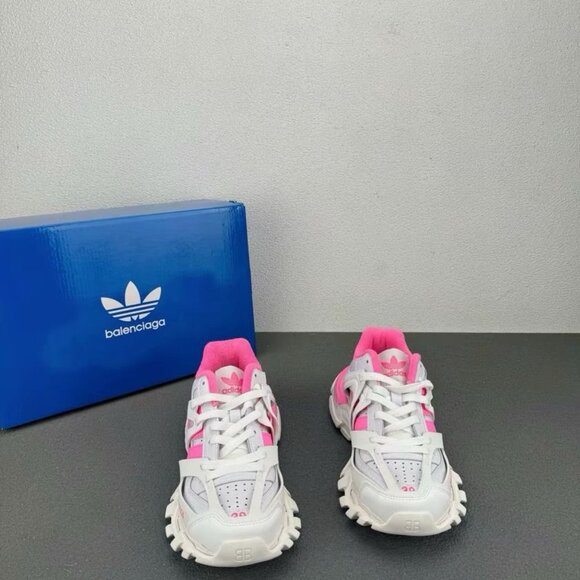 BALENCIAGA x Adidas Forum Pink low-top sneakers US 8 - Picture 4 of 8